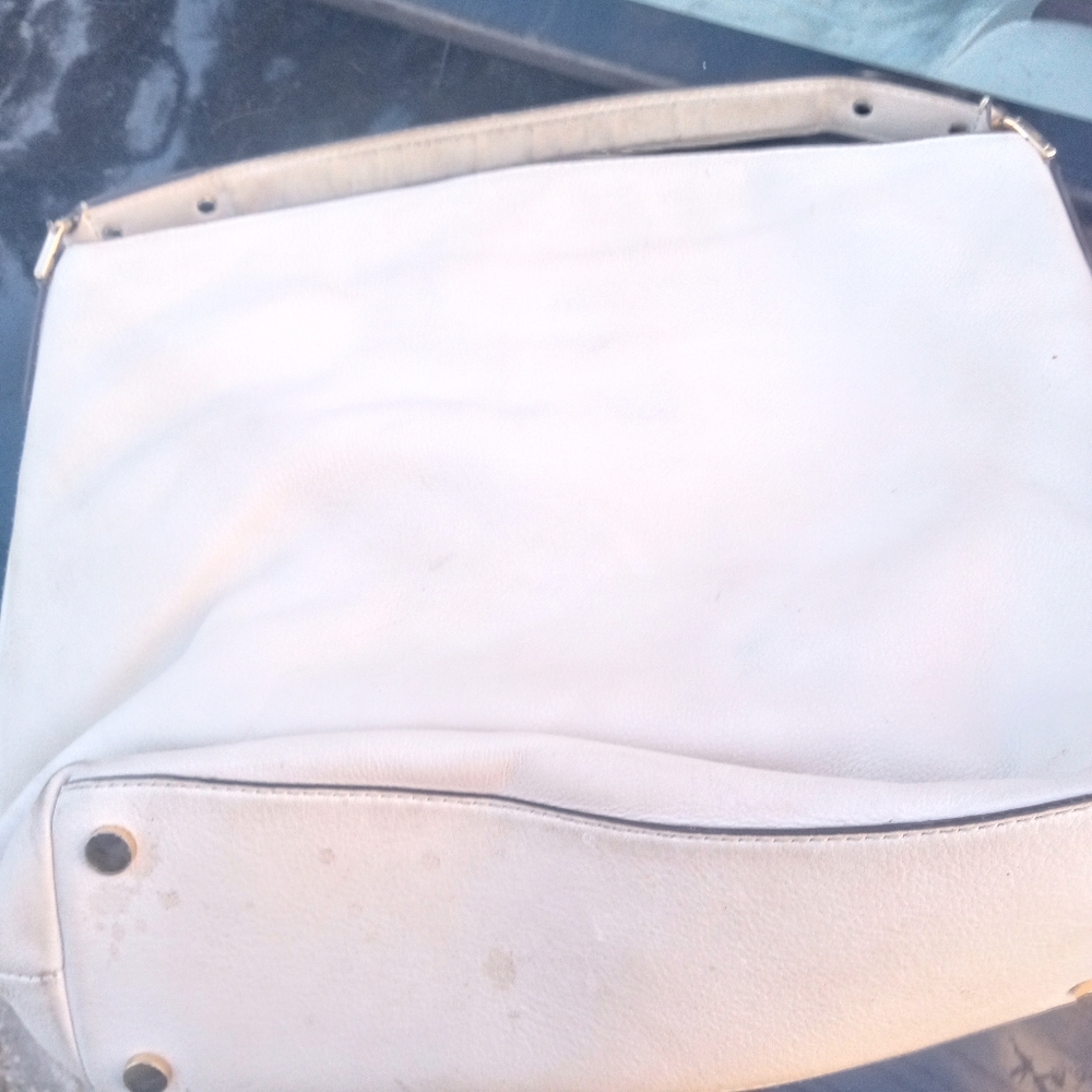 Authentic Michael kors purse - Picture 2 of 2